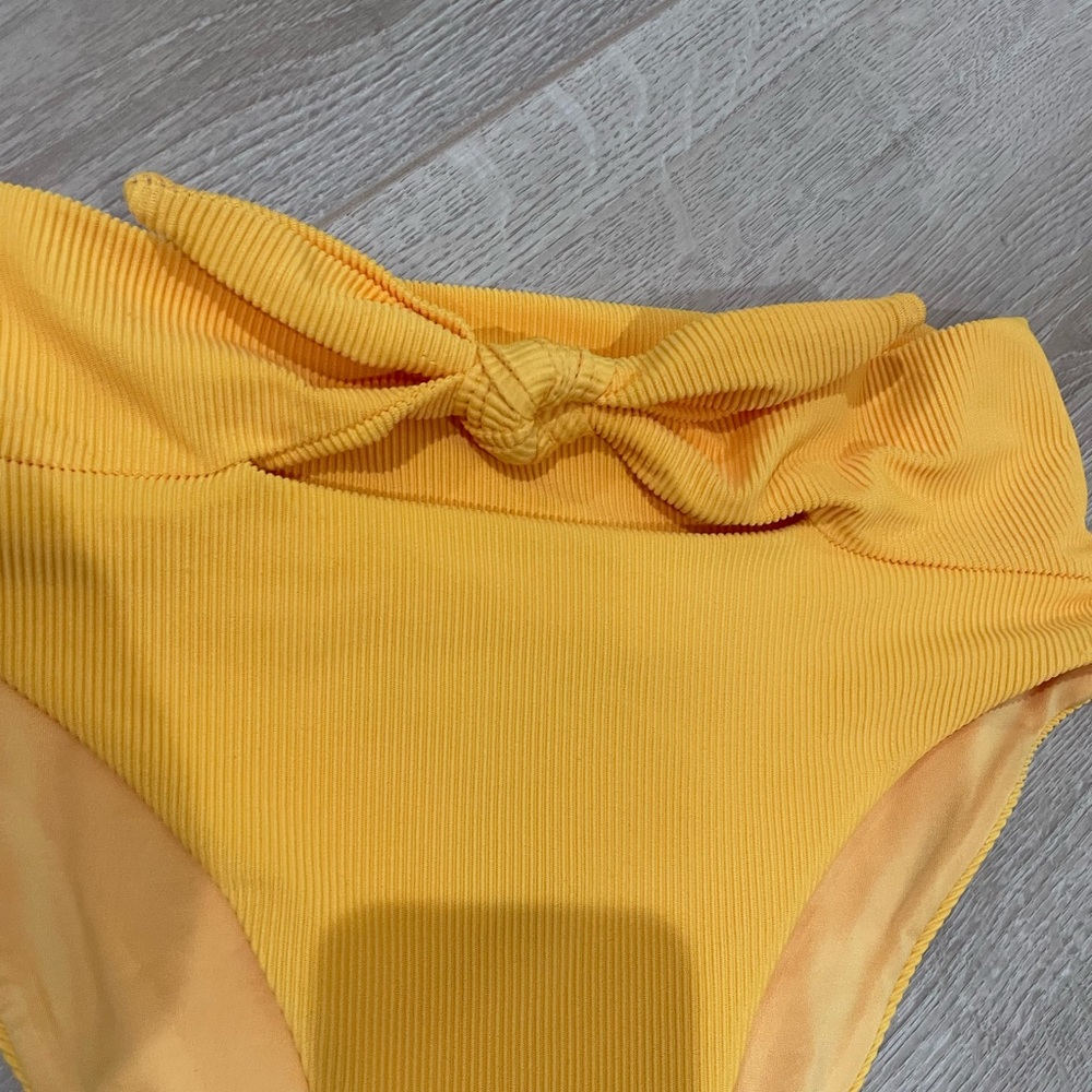 New! Beach Riot High-waisted Bikini Bottom - Picture 5 of 10